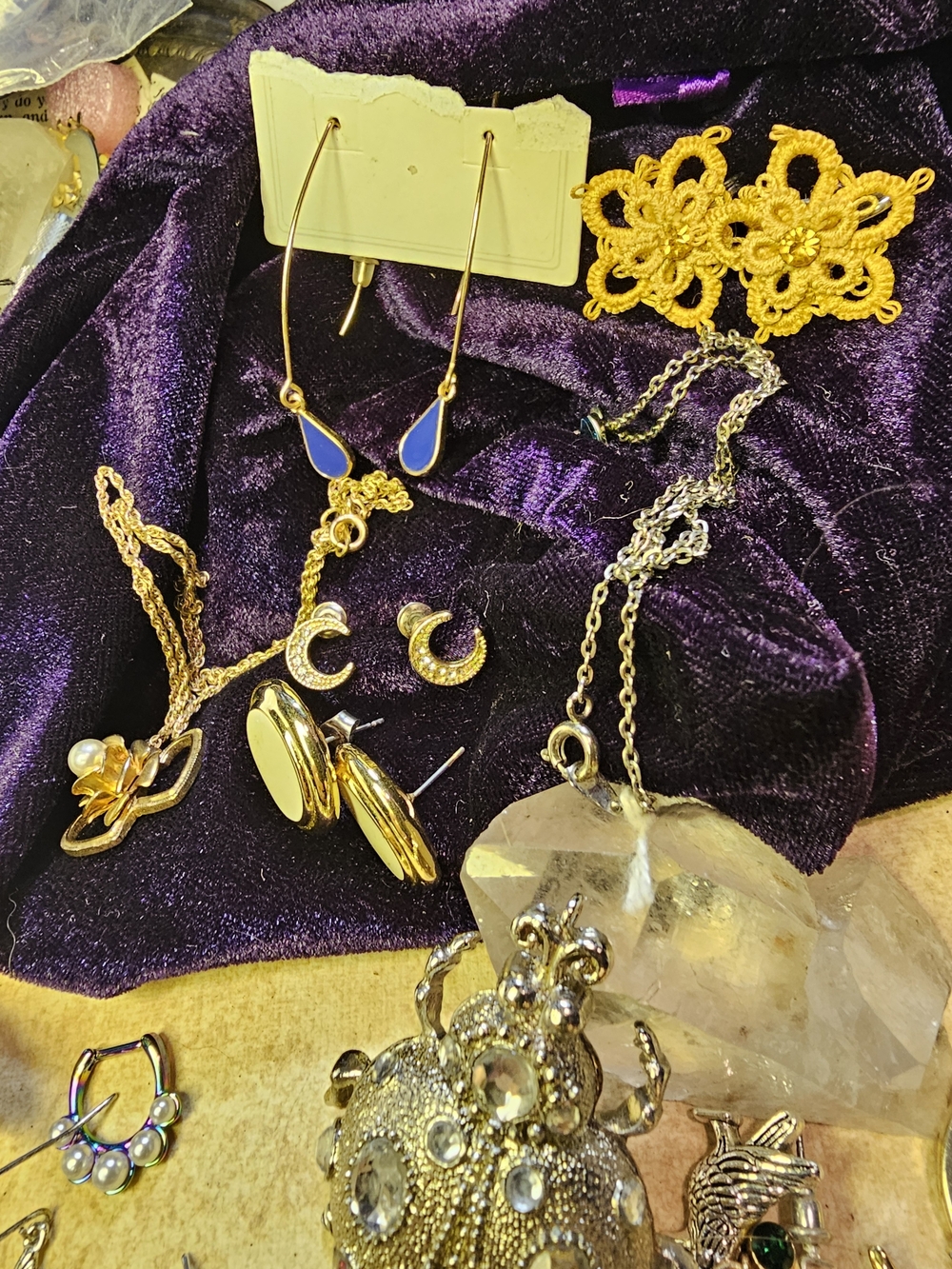 Vintage Sellers Crafters Bundle Jewelry Earrings Necklaces Rando - Picture 16 of 17